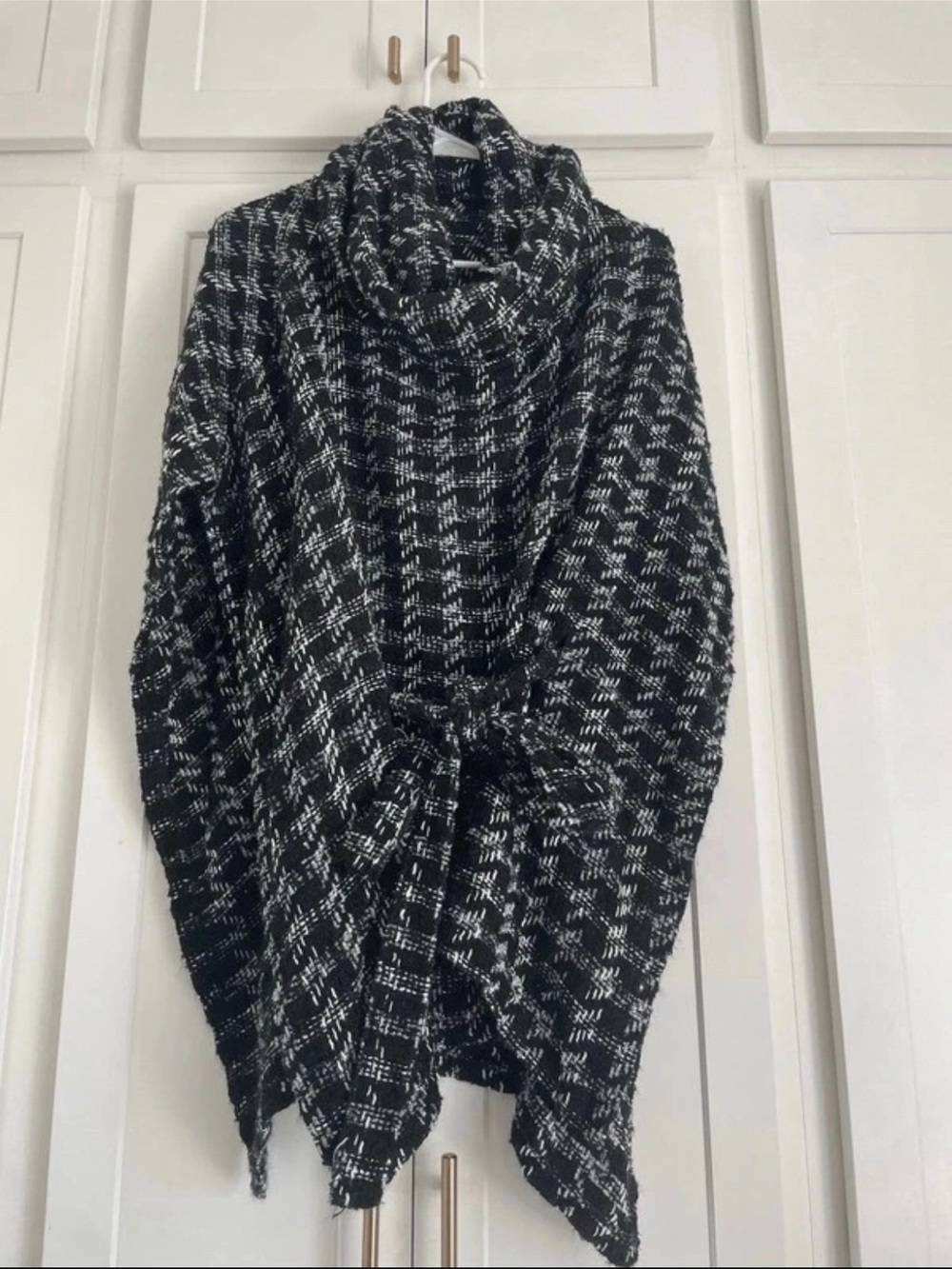 Francesca's Collections Black & White Plaid Cowl Sweater